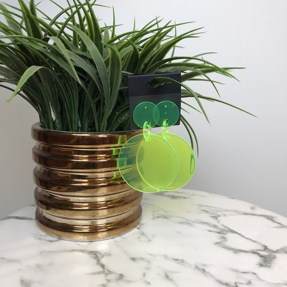 ‼️ Clear Acrylic Neon Yellow Drop Circle Earrings - Picture 2 of 6